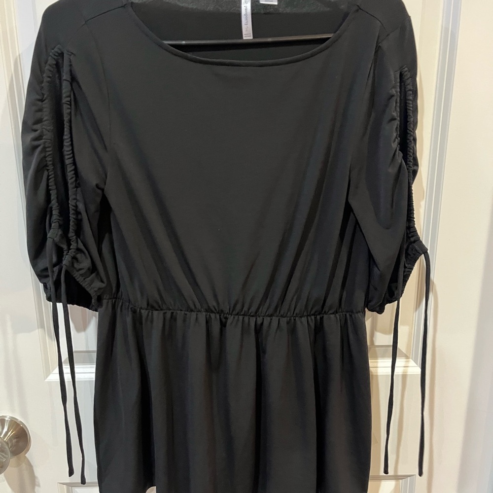 Chic Black Ruched Sleeve Top